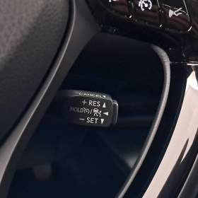 Foto inzerátu Toyota C-HR 1.8 Hybrid
