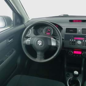 Foto inzerátu Suzuki Swift 1.3