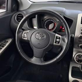 Foto inzerátu Toyota Urban Cruiser 1.33 Dual VVT-i
