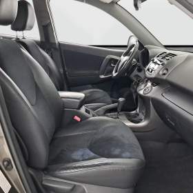 Foto inzerátu Toyota RAV 4 2.0 VVT-i