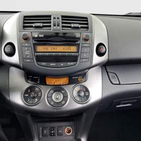 Foto inzerátu Toyota RAV 4 2.0 VVT-i