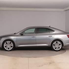 Foto inzerátu Skoda Superb 2.0 TDI