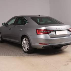 Foto inzerátu Skoda Superb 2.0 TDI