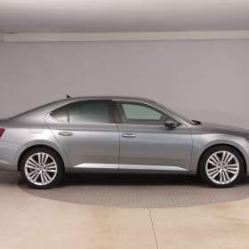 Foto inzerátu Skoda Superb 2.0 TDI