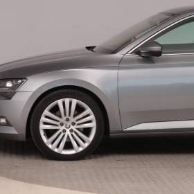 Foto inzerátu Skoda Superb 2.0 TDI