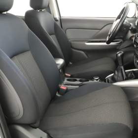 Foto inzerátu Mitsubishi L200 2.4 DI-D