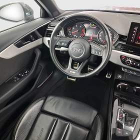 Foto inzerátu Audi A4 40 TDI