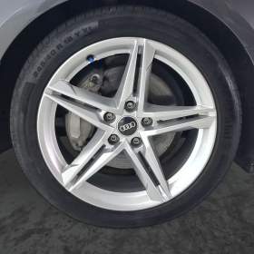 Foto inzerátu Audi A4 40 TDI