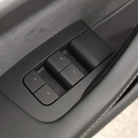 Foto inzerátu Tesla Model Y Long Range AWD 79kWh