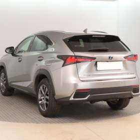 Foto inzerátu Lexus NX 300h