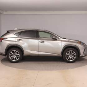 Foto inzerátu Lexus NX 300h