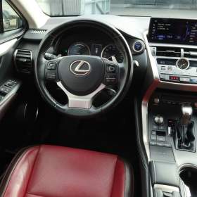 Foto inzerátu Lexus NX 300h