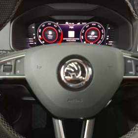 Foto inzerátu Skoda Karoq 1.5 TSI