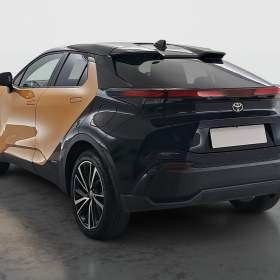 Foto inzerátu Toyota C-HR 2.0 Hybrid AWD