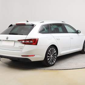 Foto inzerátu Skoda Superb 2.0 TDI
