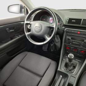 Foto inzerátu Audi A4 2.5 TDI