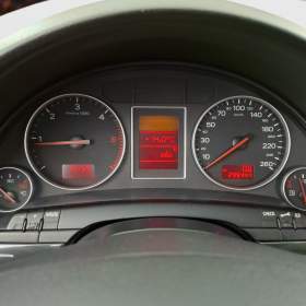 Foto inzerátu Audi A4 2.5 TDI