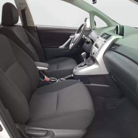 Foto inzerátu Toyota Verso 2.2 D-4D