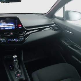 Foto inzerátu Toyota C-HR 1.8 Hybrid