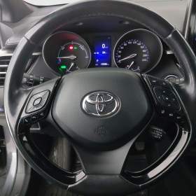 Foto inzerátu Toyota C-HR 1.8 Hybrid