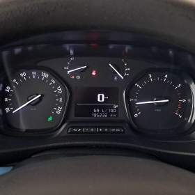 Foto inzerátu Peugeot Traveller 2.0 BlueHDi