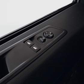 Foto inzerátu Peugeot Traveller 2.0 BlueHDi