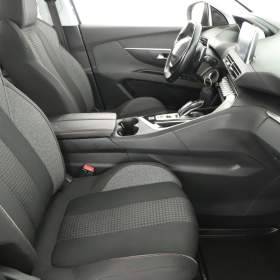 Foto inzerátu Peugeot 5008 1.5 BlueHDi