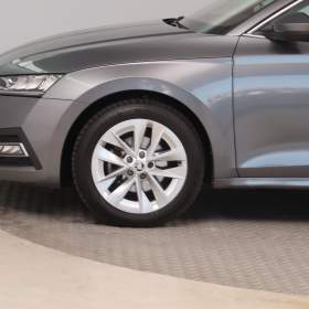 Foto inzerátu Skoda Octavia 1.5 TSI e-tec