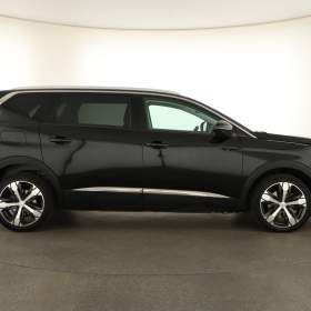 Foto inzerátu Peugeot 5008 1.5 BlueHDi
