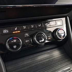 Foto inzerátu Skoda Superb 2.0 TSI