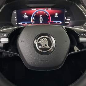 Foto inzerátu Skoda Superb 2.0 TSI