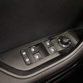 Foto inzerátu Skoda Superb 2.0 TSI