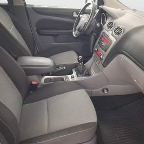 Foto inzerátu Ford Focus 1.6 16V