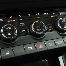 Foto inzerátu Skoda Karoq 1.5 TSI