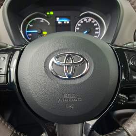 Foto inzerátu Toyota Yaris 1.5 Hybrid