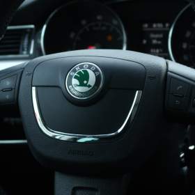 Foto inzerátu Skoda Superb 2.0 TSI