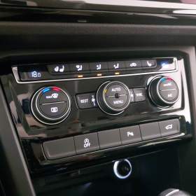 Foto inzerátu VW Touran 1.5 TSI
