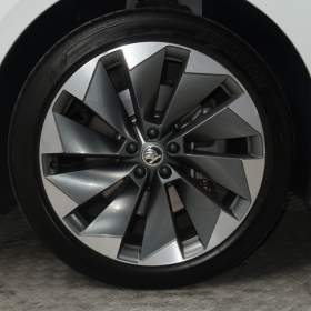 Foto inzerátu Skoda Enyaq iV 80 (82 kWh)