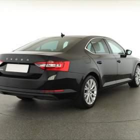 Foto inzerátu Skoda Superb 2.0 TDI
