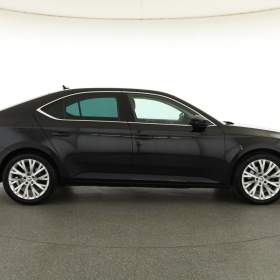 Foto inzerátu Skoda Superb 2.0 TDI