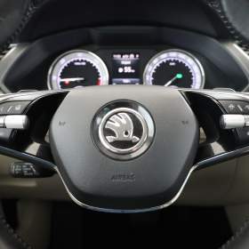 Foto inzerátu Skoda Superb 2.0 TDI