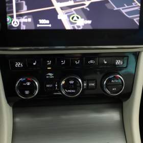 Foto inzerátu Skoda Superb 2.0 TDI
