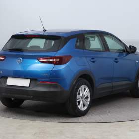 Foto inzerátu Opel Grandland 1.2 Turbo