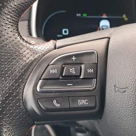 Foto inzerátu MG ZS SUV 1.0 Turbo