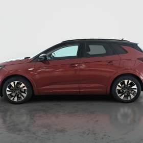 Foto inzerátu Opel Grandland Plug-in Hybrid4