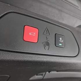 Foto inzerátu Opel Grandland Plug-in Hybrid4
