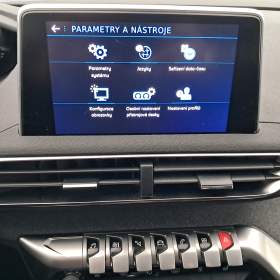 Foto inzerátu Peugeot 5008 1.5 BlueHDi