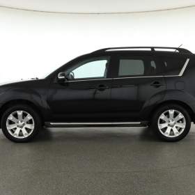 Foto inzerátu Mitsubishi Outlander 2.2 DI-D