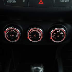 Foto inzerátu Mitsubishi Outlander 2.2 DI-D