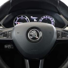 Foto inzerátu Skoda Superb 2.0 TDI 4x4